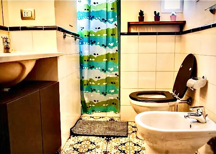 Perfect Location In Center Апартаменты *